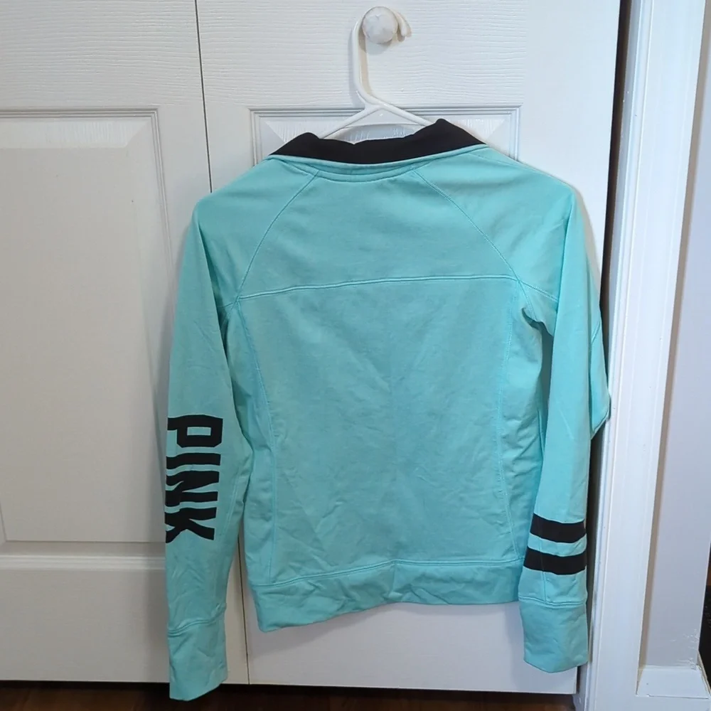 Pullover - Picture 3 of 3